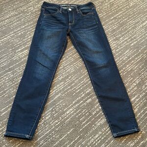 AMERICAN EAGLE Next Level Stretch Jegging